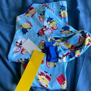 Minions Holiday Boy’s Pajamas Size 6 NWT